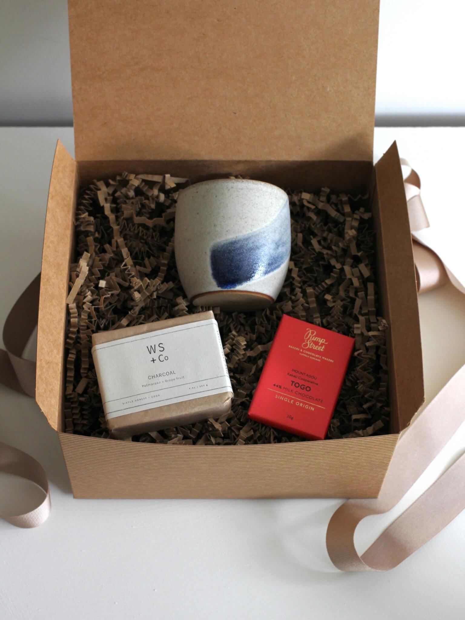 Ceramic cup gift set