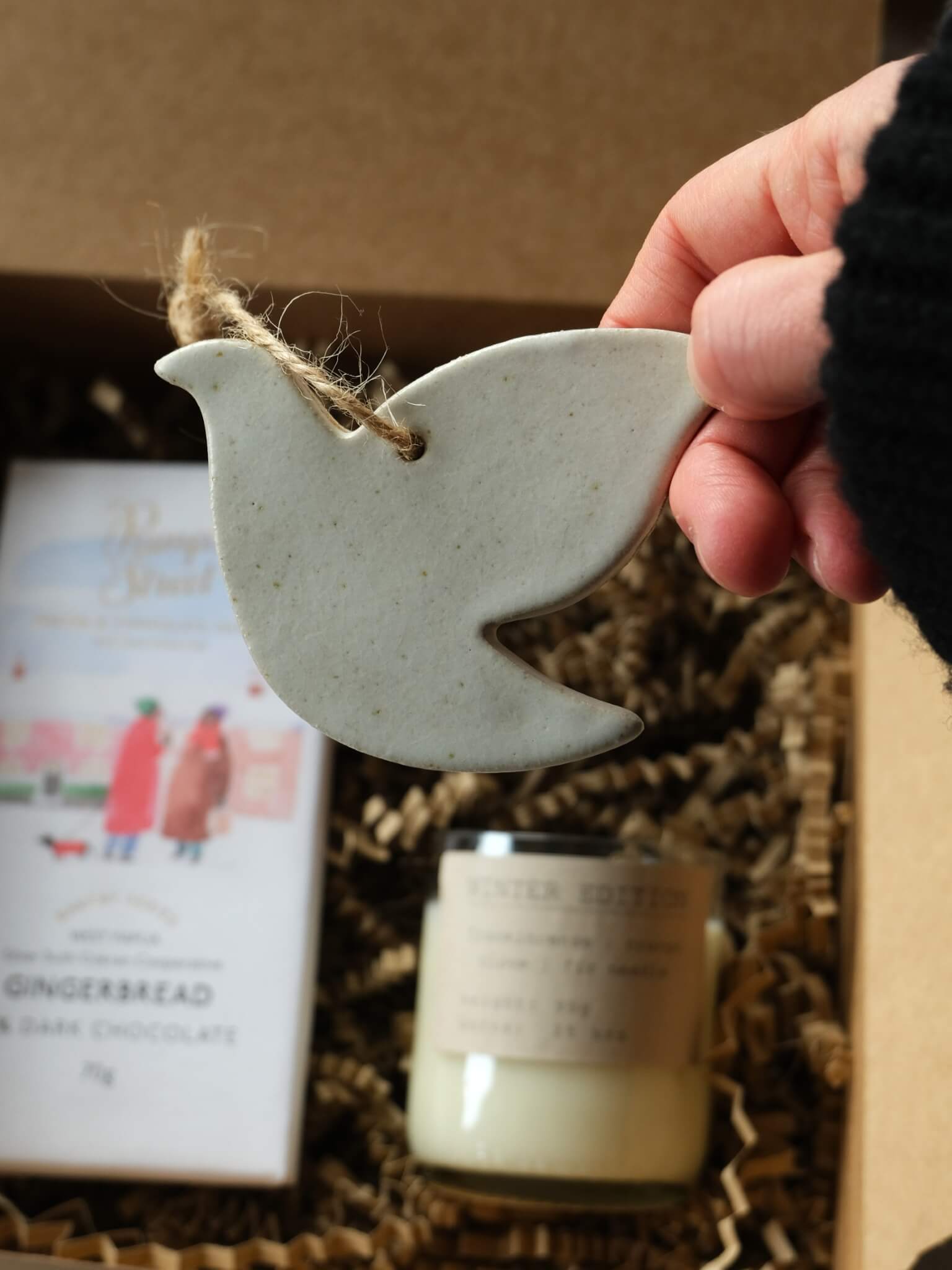 Winter Gift Set with Dove Decoration