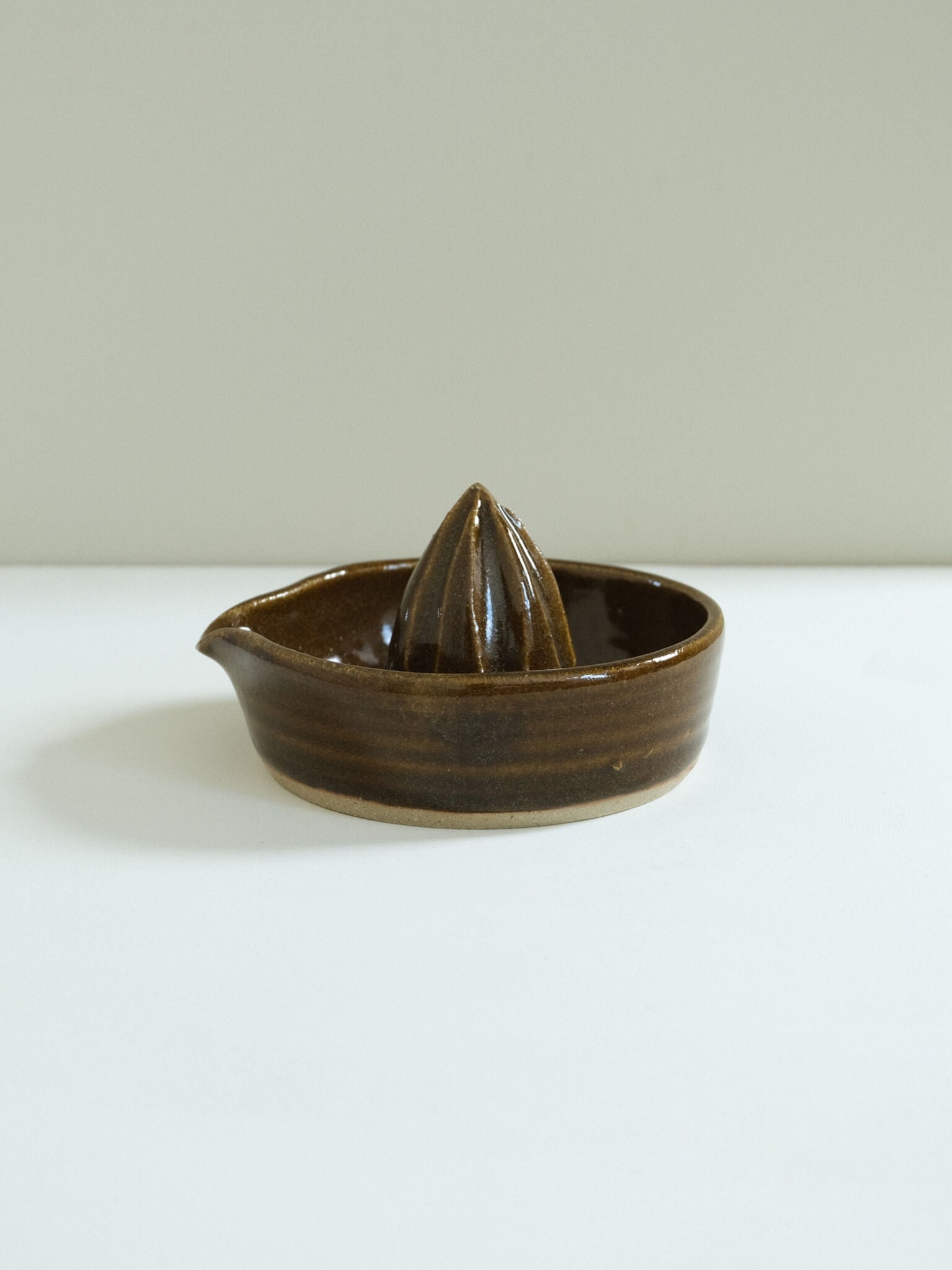 Ceramic lemon squeezer made by Hannah Burgess