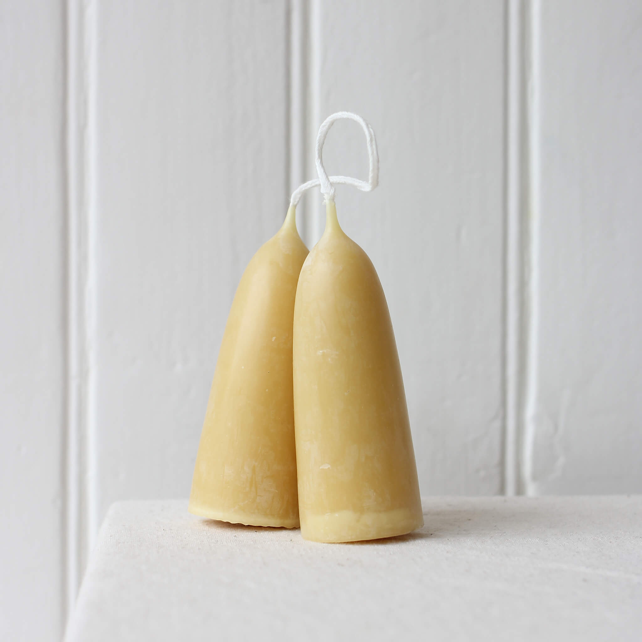 MOORLANDS Pair of British Beeswax Stumpie Candles